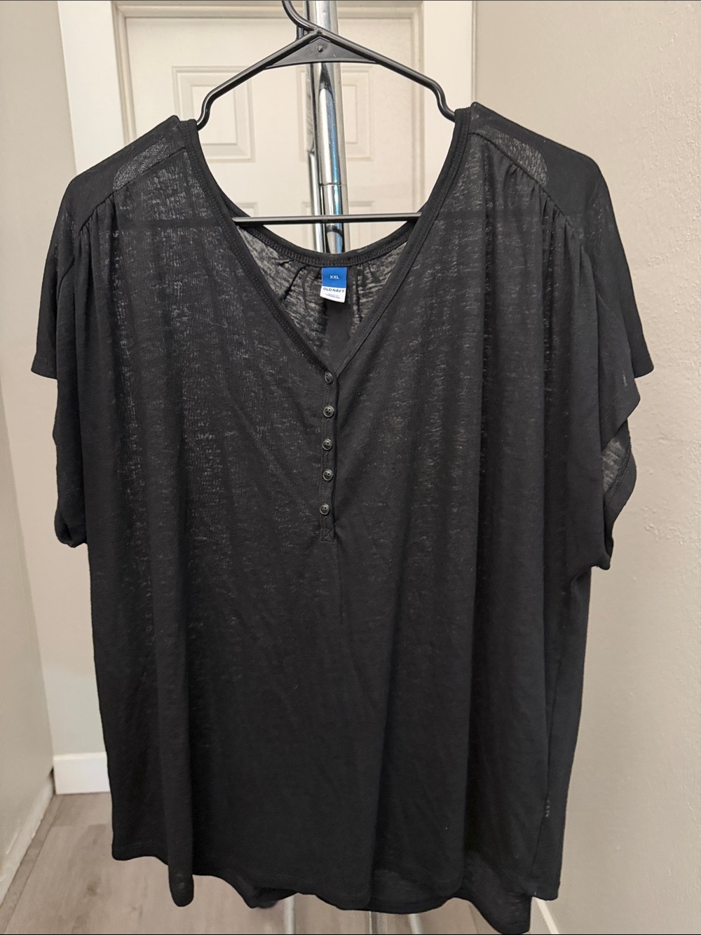 Old Navy Black Short-Sleeve Henley Top
